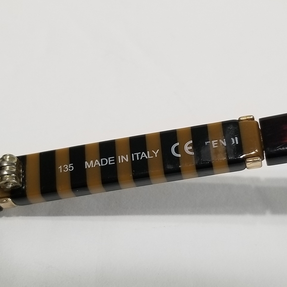 Fantastic looking Fendi eyeglasses Frames - Picture 15 of 16